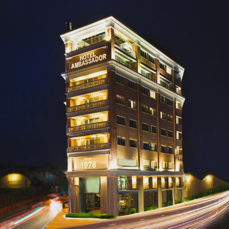 Hotel Ambassador By Ace Hotels Κατμαντού Εξωτερικό φωτογραφία