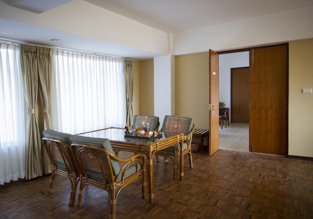 Hotel Ambassador By Ace Hotels Κατμαντού Εξωτερικό φωτογραφία